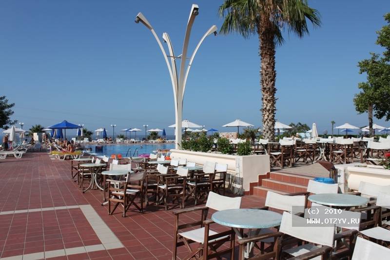 Belvedere Royal Belvedere Royal