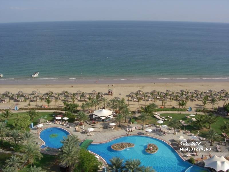 Royal beach hotel resort fujairah. Ле Меридиан Фуджейра Резорт 5. Royal Beach Resort Фуджейра. Отель le Meridien al Aqah Beach. Royal m Beach Resort al Aqah 5 ОАЭ Фуджейра.