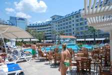Crystal Admiral Resort Suites & Spa 