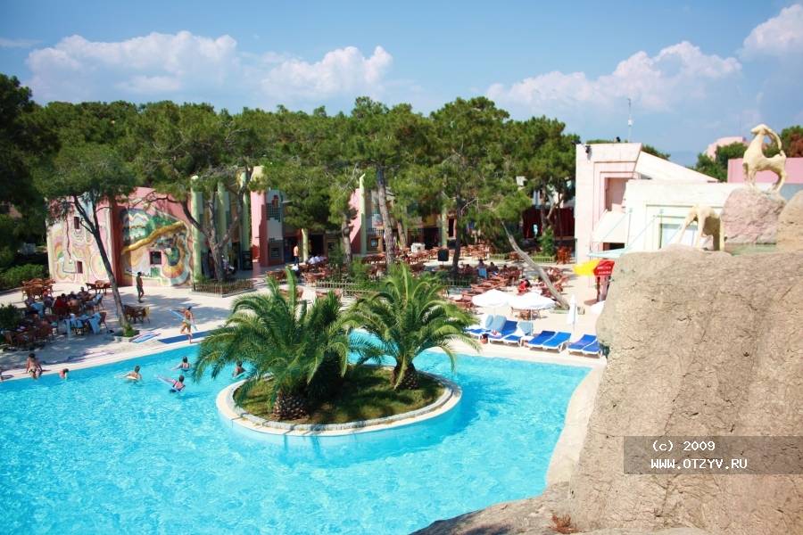 Blue Waters Club & Resort