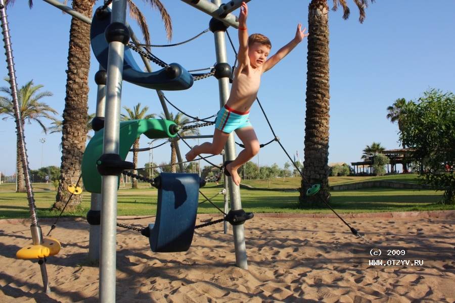 Blue Waters Club & Resort