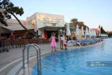 Blue Waters Club & Resort ����