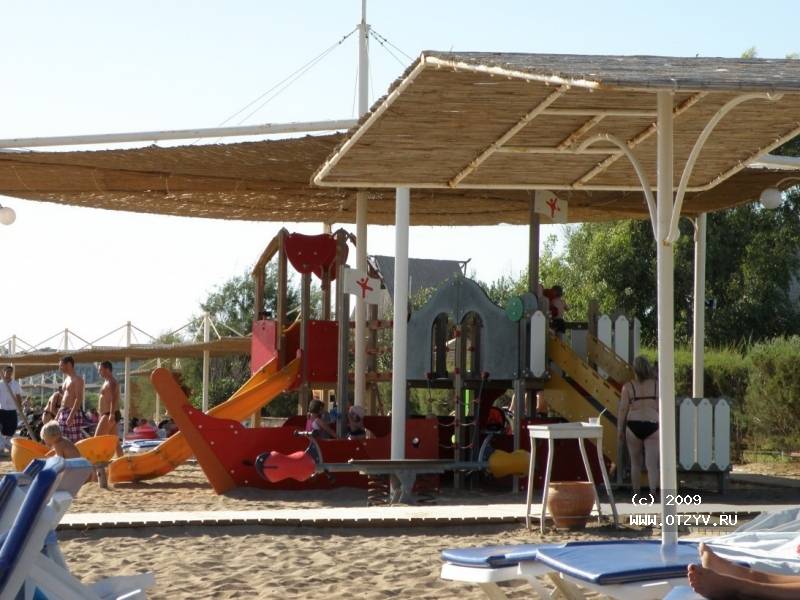 Blue Waters Club & Resort