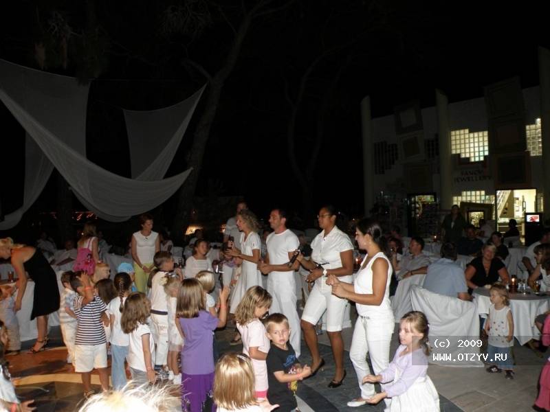 Blue Waters Club & Resort