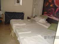 Blue Waters Club & Resort ����